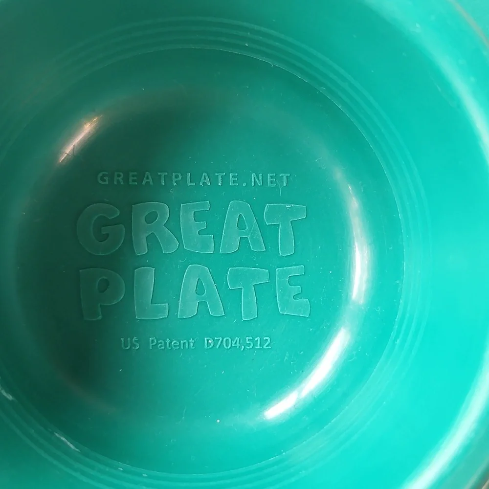 Great Plate Set Of 3 - Plates with Built In Cup Holder